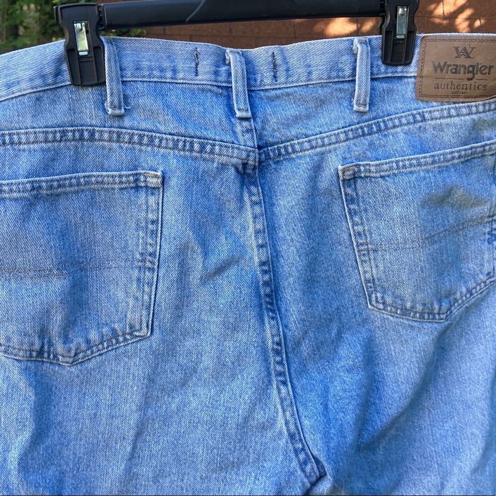 Wrangler Authentics Mens shorts size 40 - Picture 9 of 10